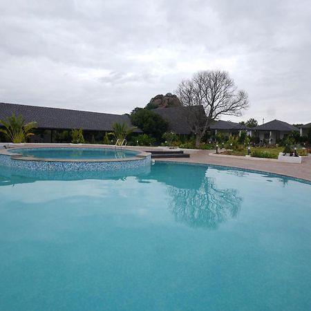 Q Mango Resort Rāmanagaram Zewnętrze zdjęcie